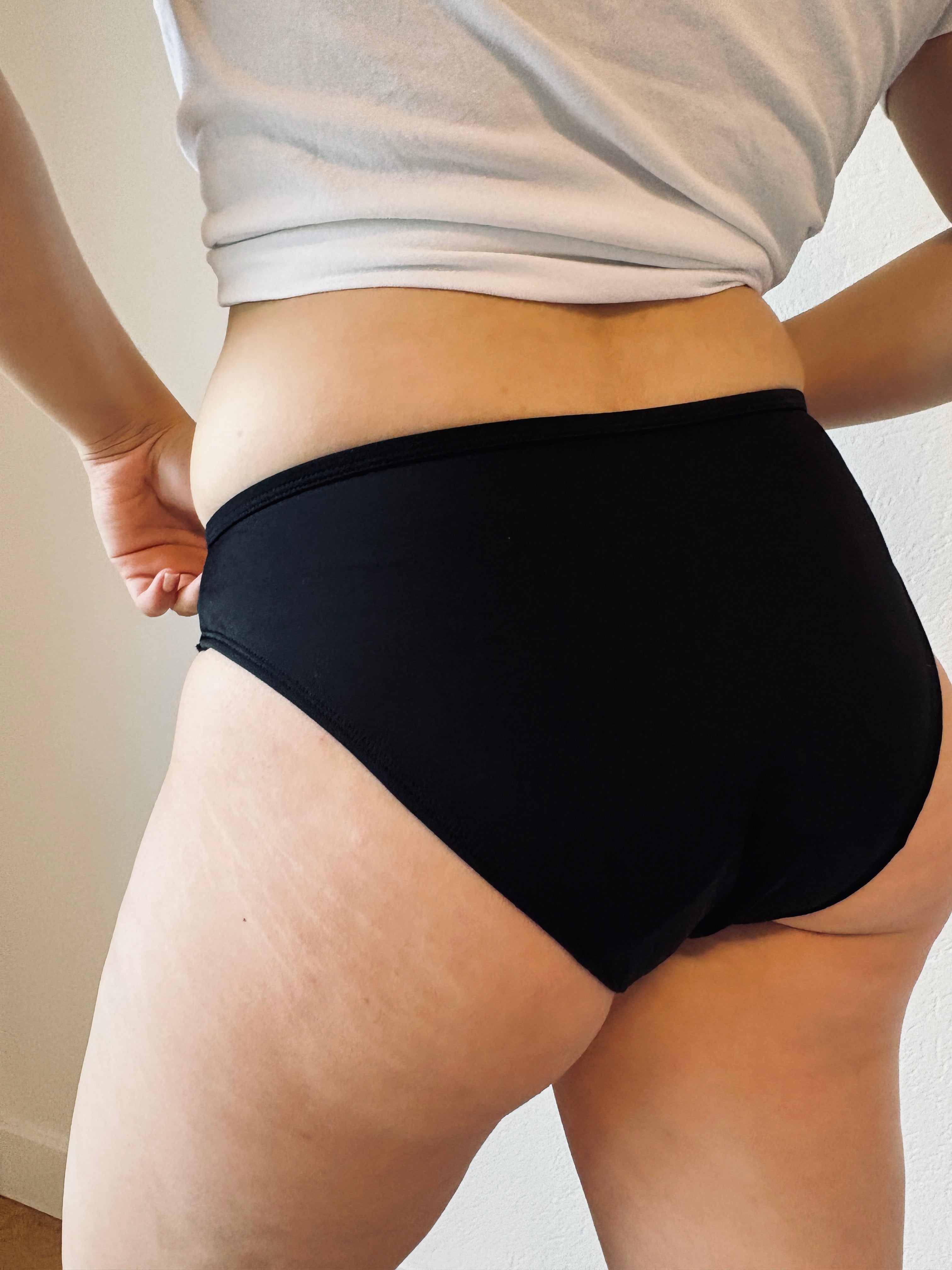 Menstruationsbikini - Pamela - Mittlere Stärke 🩸🩸🩸
