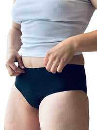 Menstruationsunterhose Teenager Inès - Starke Blutung 🩸🩸🩸🩸